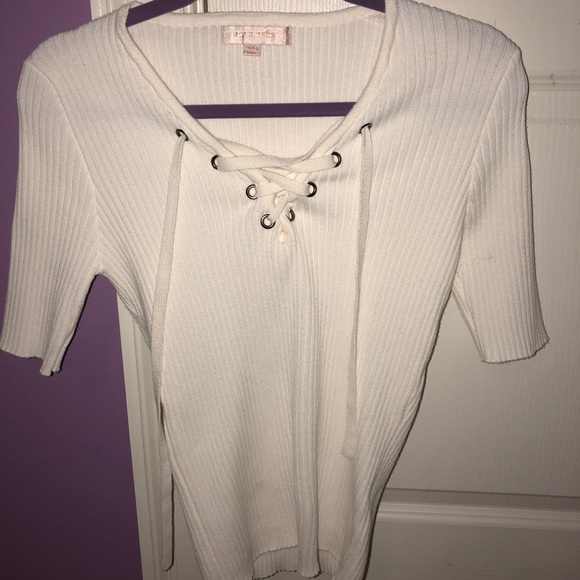 CUTE WHITE SWEATER FOR SALE! - Picture 2 of 3